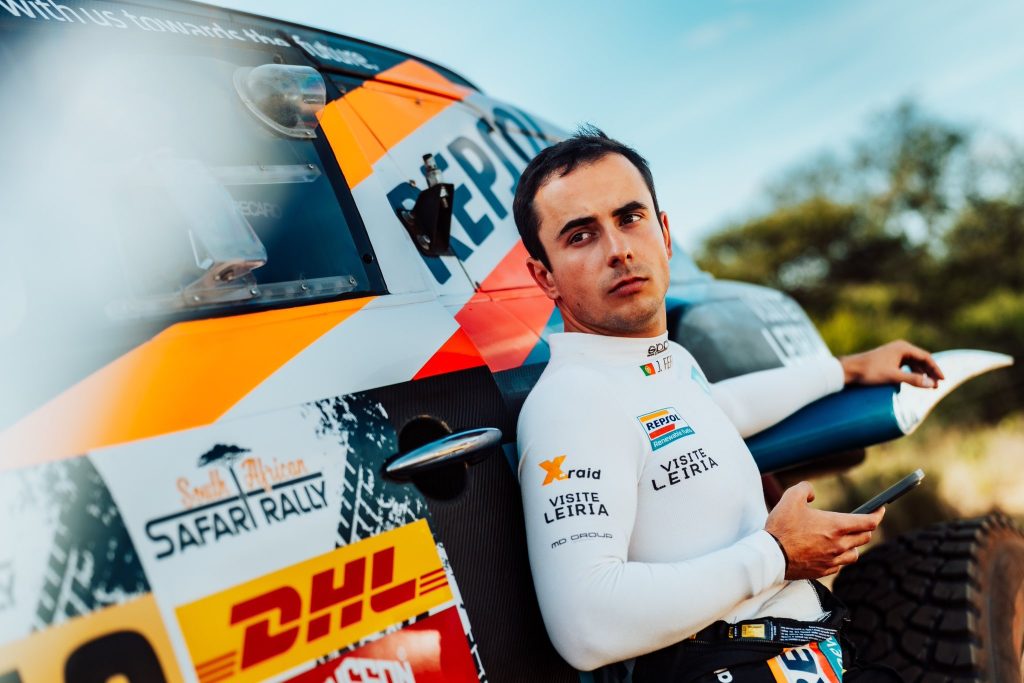 João Ferreira forçado a abandonar na África do Sul